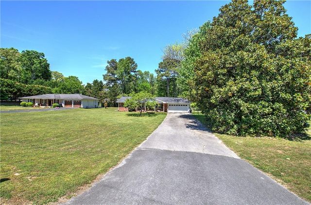 121 Stone Haven Drive, Calhoun, GA 30701