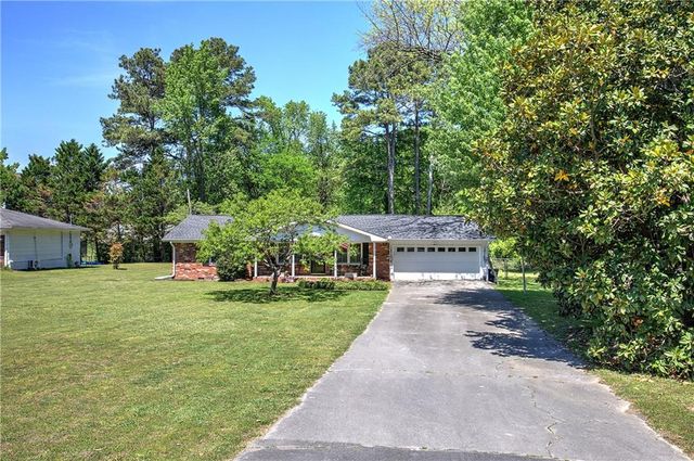 121 Stone Haven Drive, Calhoun, GA 30701