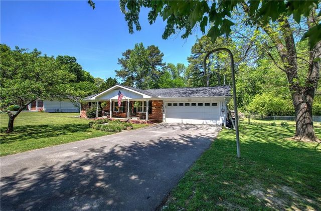 121 Stone Haven Drive, Calhoun, GA 30701