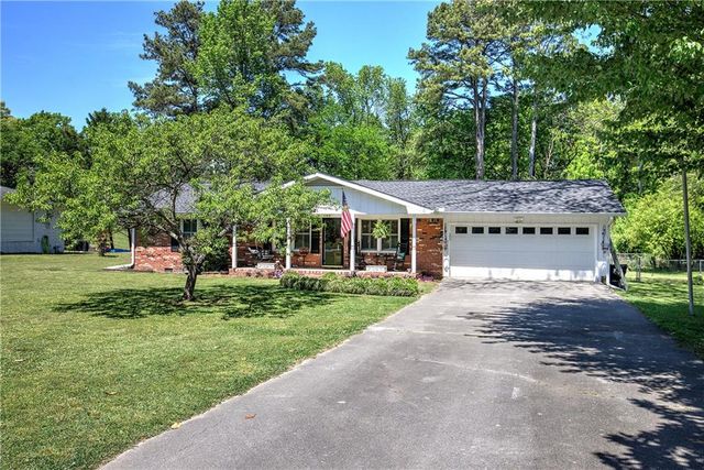 121 Stone Haven Drive, Calhoun, GA 30701