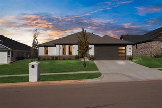 1009 Mount Irving Way, Norman, OK 73071