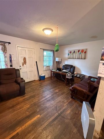 1130 Rouse Street, Houston, TX 77020
