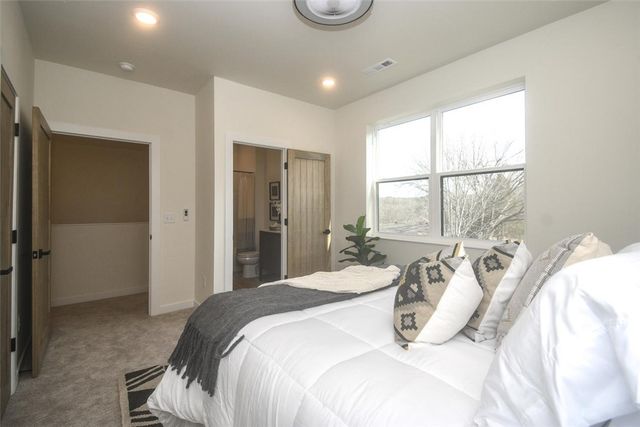 29 Elizabeth Drive, Bella Vista, AR 72715