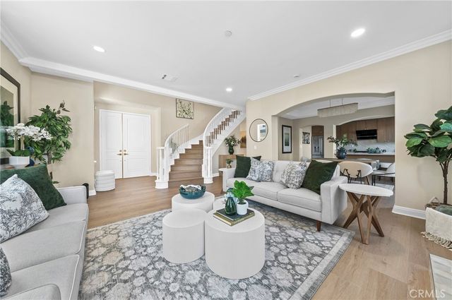 824 Sunset B, Arcadia, CA 91007