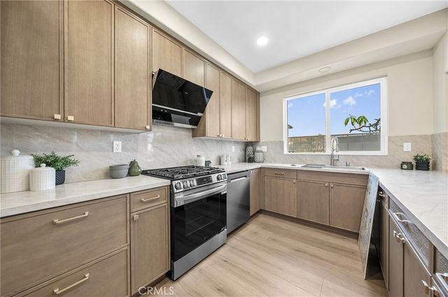 824 Sunset B, Arcadia, CA 91007