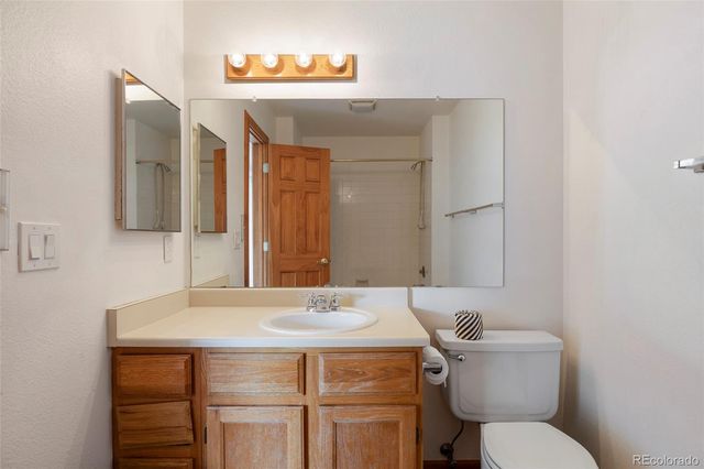3409 S Ammons Street 21-5, Denver, CO 80227