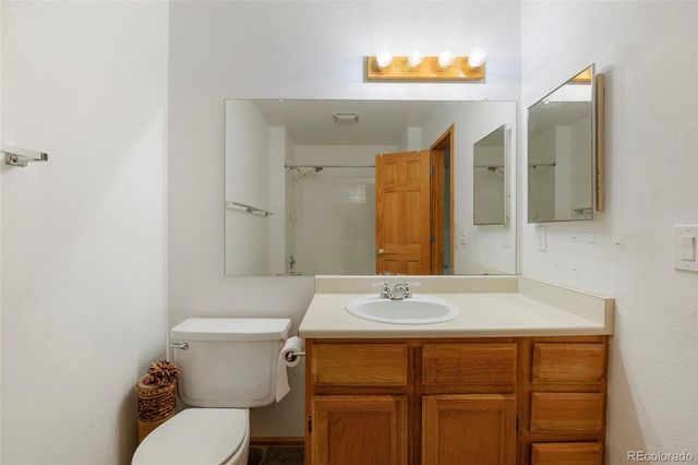 3409 S Ammons Street 21-5, Denver, CO 80227