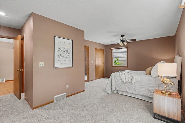 3116 E 41st Court, Des Moines, IA 50317