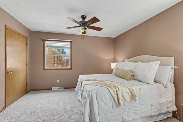 3116 E 41st Court, Des Moines, IA 50317