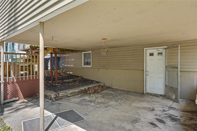 3116 E 41st Court, Des Moines, IA 50317