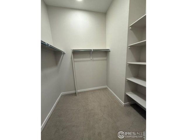 727 Kubat Ln 2-B, Longmont, CO 80503