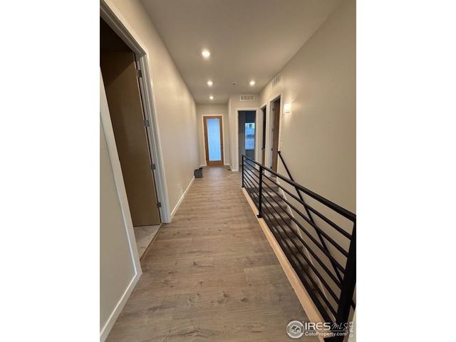 727 Kubat Ln 2-B, Longmont, CO 80503