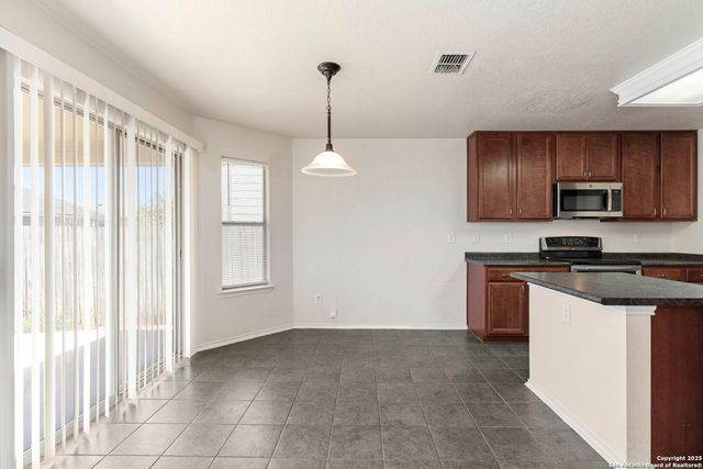 10132 Villa Del Lago, San Antonio, TX 78245