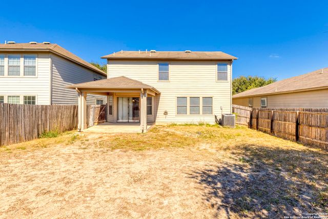 10132 Villa Del Lago, San Antonio, TX 78245