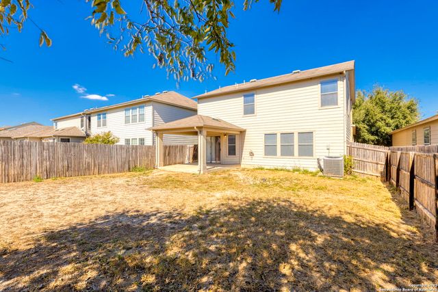 10132 Villa Del Lago, San Antonio, TX 78245