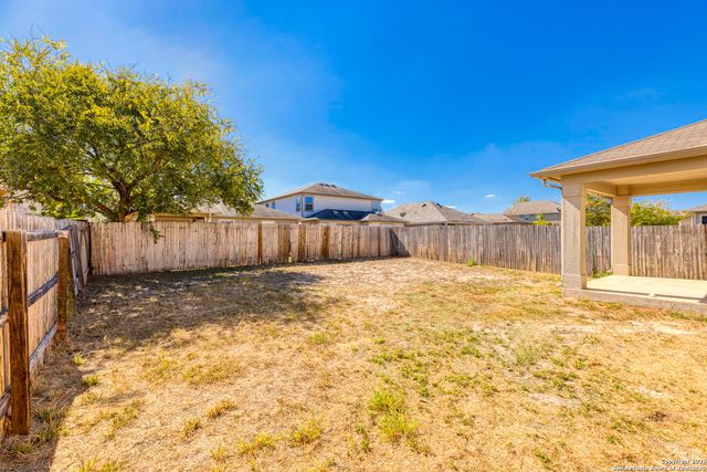 10132 Villa Del Lago, San Antonio, TX 78245