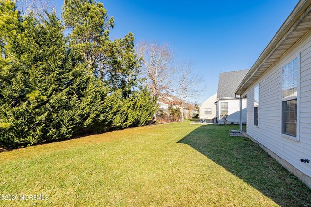 46 Hatteras Way, Barnegat, NJ 08005