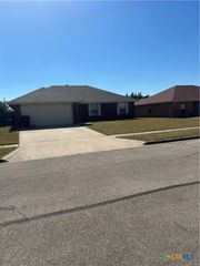 1904 Sand stone Drive, Killeen, TX 76549