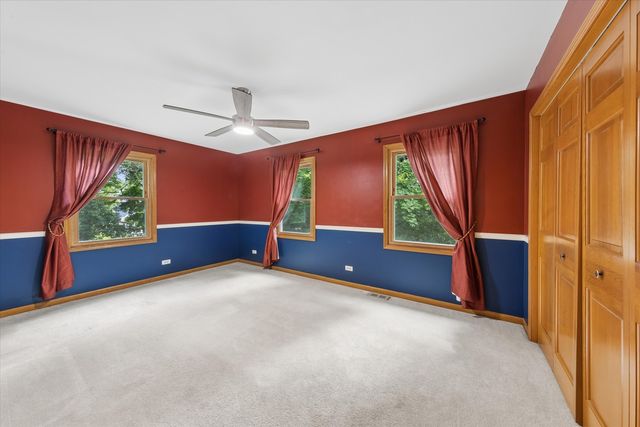6N115 Riverside Drive, St. Charles, IL 60174