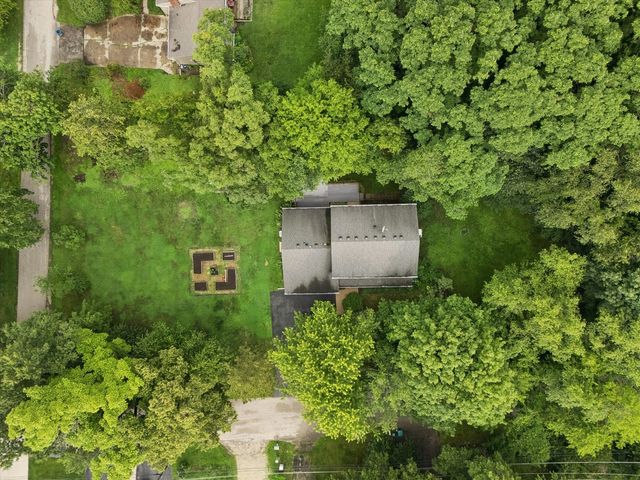 6N115 Riverside Drive, St. Charles, IL 60174