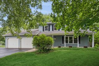 6N115 Riverside Drive, St. Charles, IL 60174