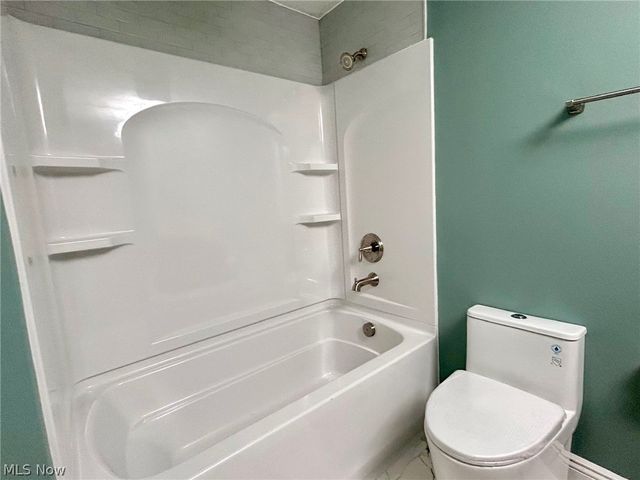 3083 Orchard Road, Silver Lake, OH 44224