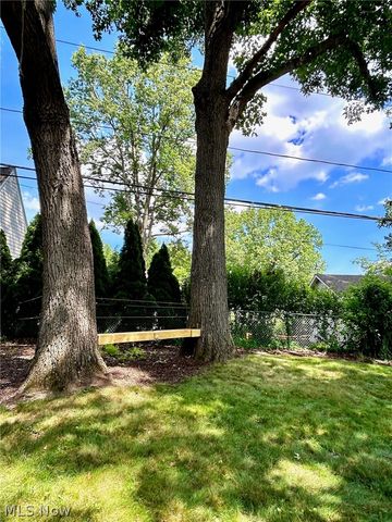 3083 Orchard Road, Silver Lake, OH 44224