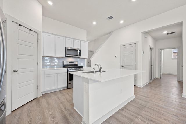 14101 McArthur DR, Manor, TX 78653