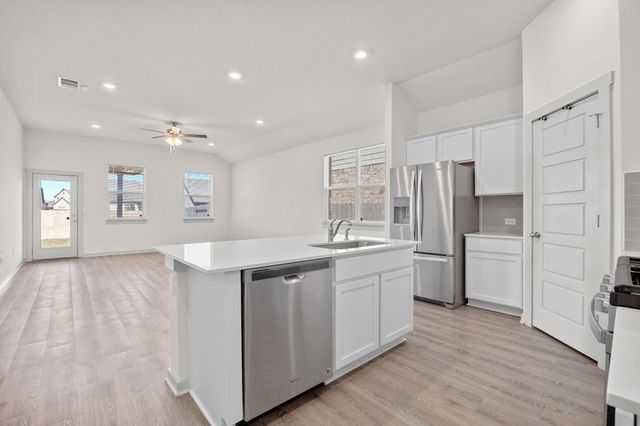 14101 McArthur DR, Manor, TX 78653