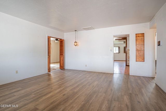 4930 MCGREGOR Drive, El Paso, TX 79904