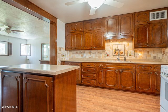 4930 MCGREGOR Drive, El Paso, TX 79904