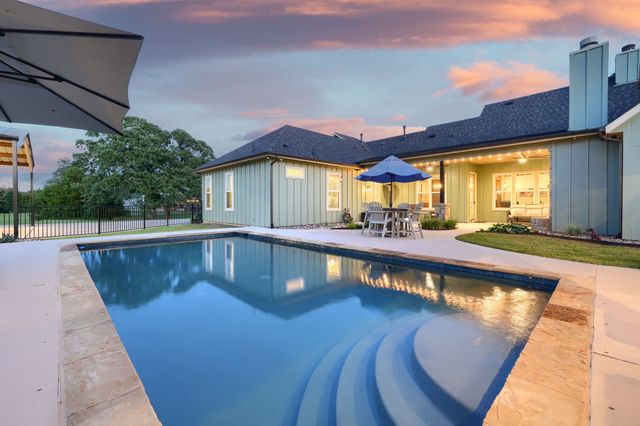 2047 Cedar Drive, Quinlan, TX 75474