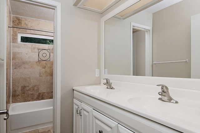 6 Berryfrost Lane, The Woodlands, TX 77380