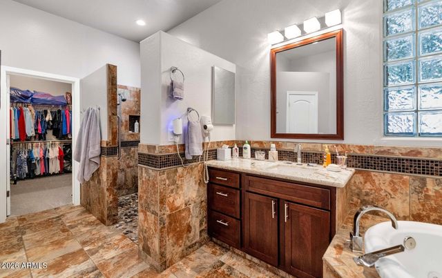 39120 N 2ND Place, Phoenix, AZ 85086