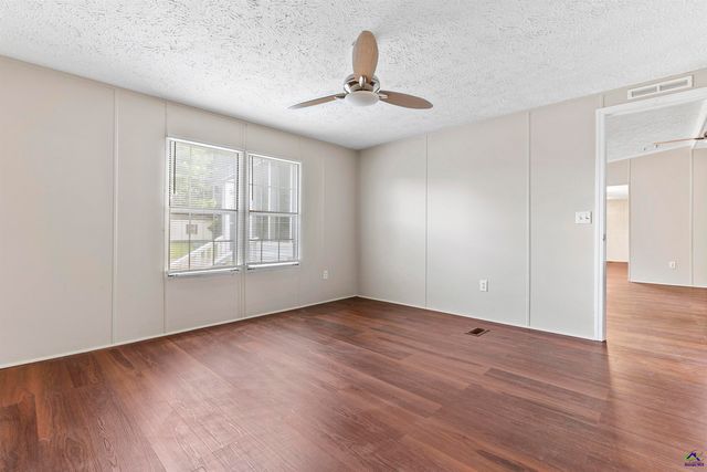 127 Marlin Terrace, Byron, GA 31008