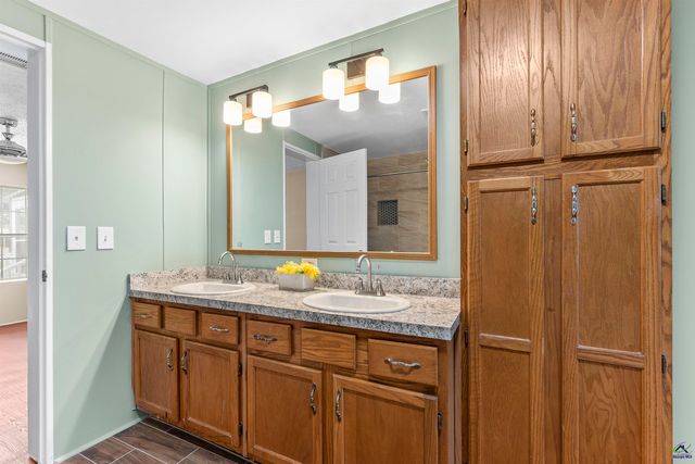 127 Marlin Terrace, Byron, GA 31008