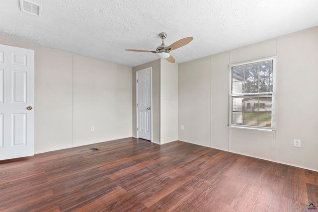 127 Marlin Terrace, Byron, GA 31008