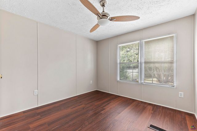 127 Marlin Terrace, Byron, GA 31008