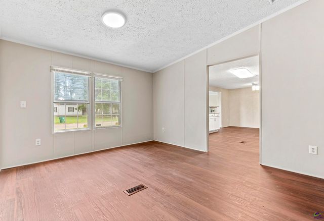 127 Marlin Terrace, Byron, GA 31008