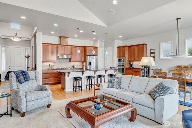 23958 NE 127th Street, Redmond, WA 98053