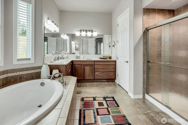 23958 NE 127th Street, Redmond, WA 98053