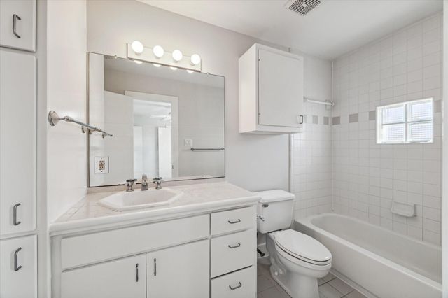 9710 Riddlewood Lane, Houston, TX 77025