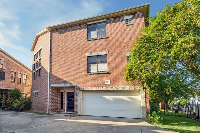 9710 Riddlewood Lane, Houston, TX 77025