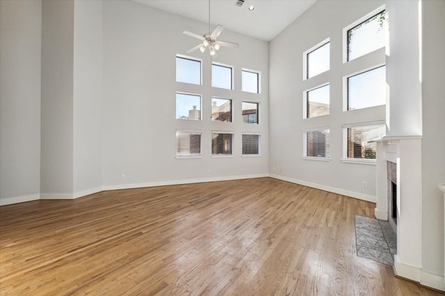 9710 Riddlewood Lane, Houston, TX 77025