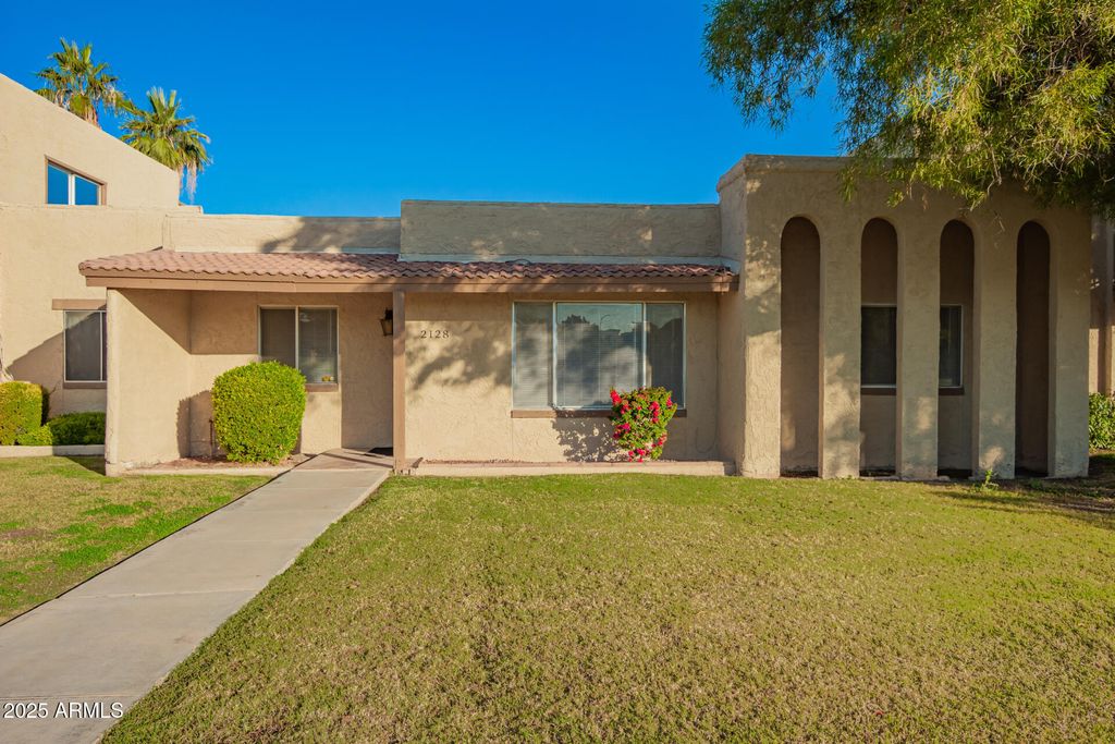 2128 E VILLA Court, Tempe, AZ 85282