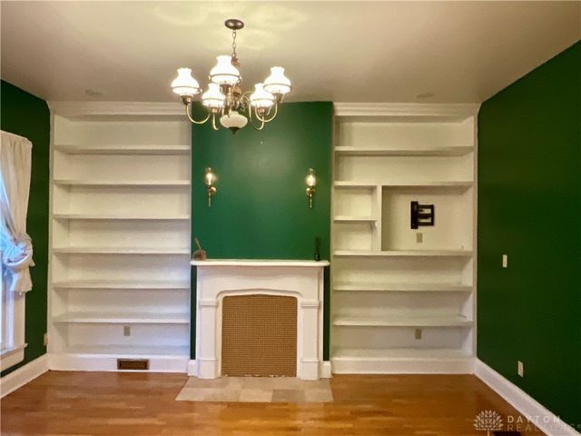 355 PARK Drive, Dayton, OH 45410