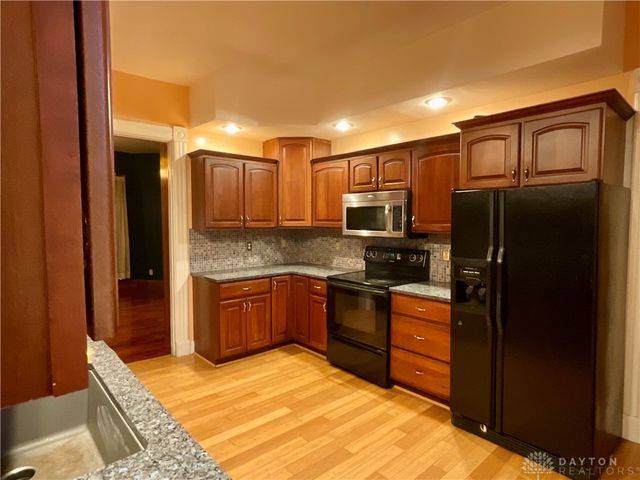 355 PARK Drive, Dayton, OH 45410