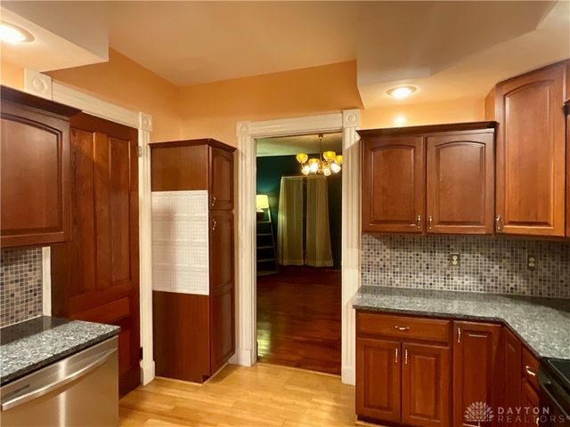 355 PARK Drive, Dayton, OH 45410