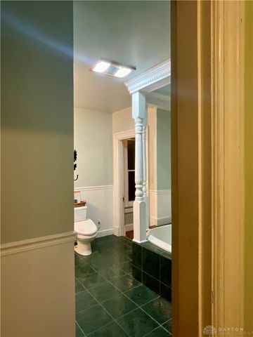 355 PARK Drive, Dayton, OH 45410