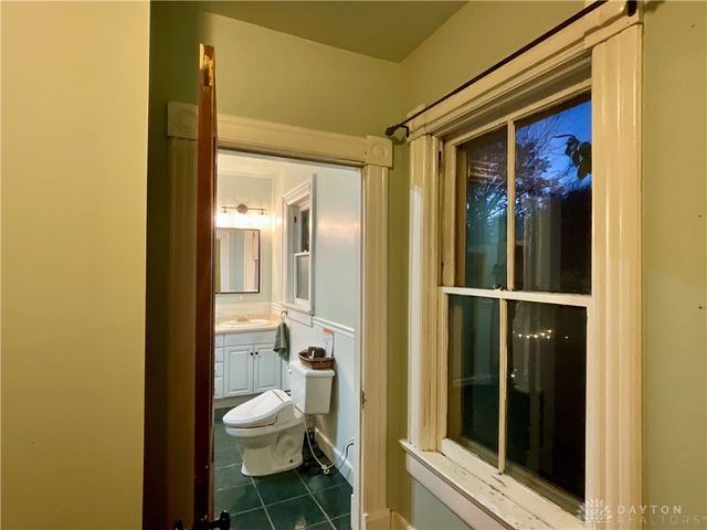 355 PARK Drive, Dayton, OH 45410